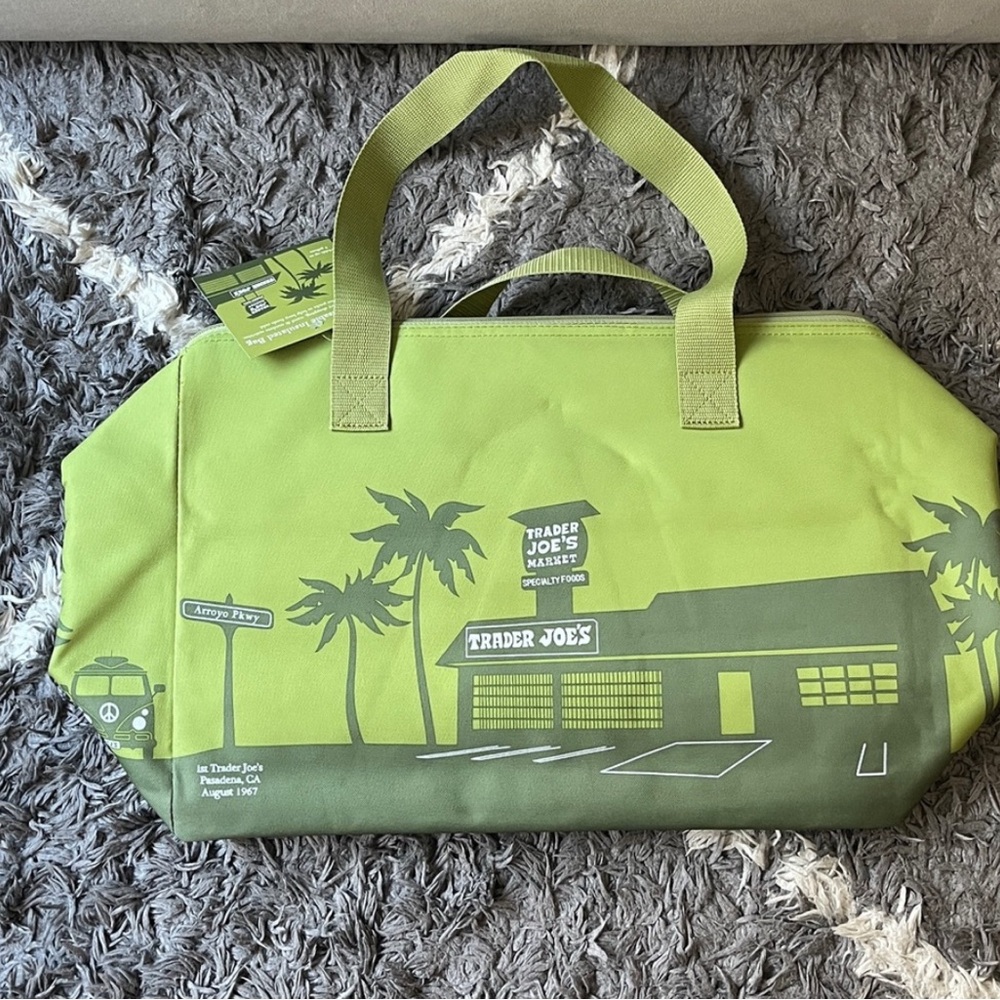NWT! Trader Joe's Olive Green Large Insulated Tote Bag